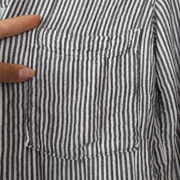 Anthropologie Cloth & Stone Pinstripe Button Down Size Extra Small - Picture 6 of 12